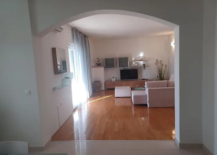 Three Bedroom With Terrace And Sea View Apartamento Ist