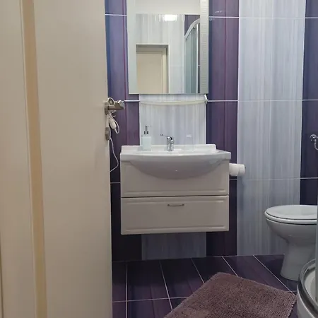 דירה Three Bedroom With Terrace And Sea View *